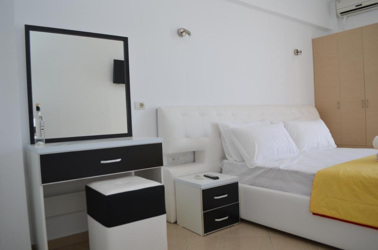 Noah Apartaments Саранде Екстериор снимка