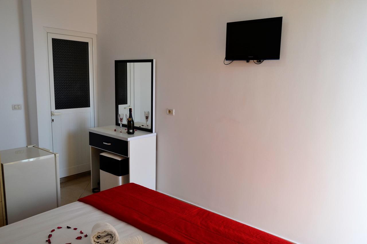 Noah Apartaments Саранде Екстериор снимка