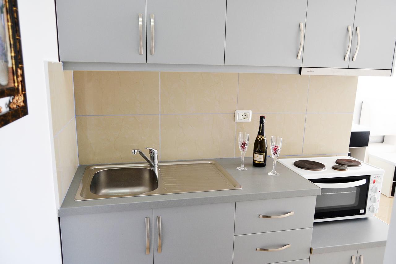 Noah Apartaments Саранде Екстериор снимка